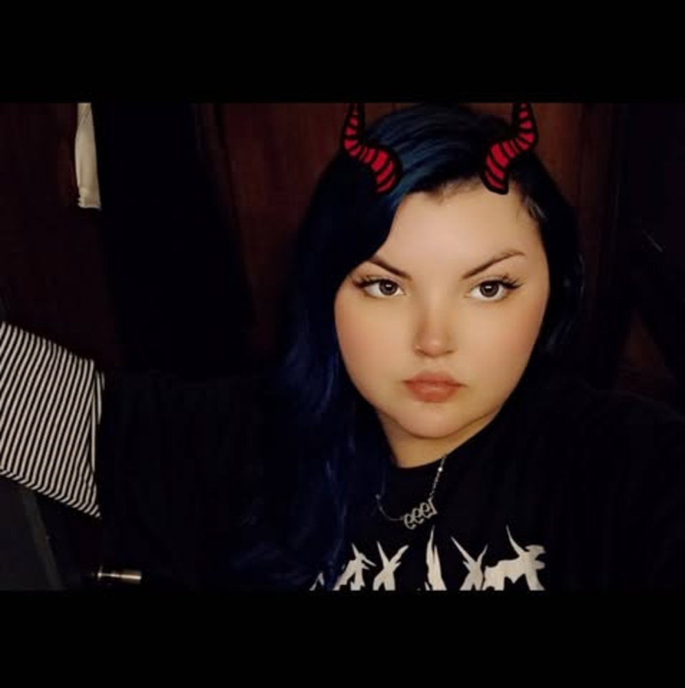 Meet your Posher, Madelynn